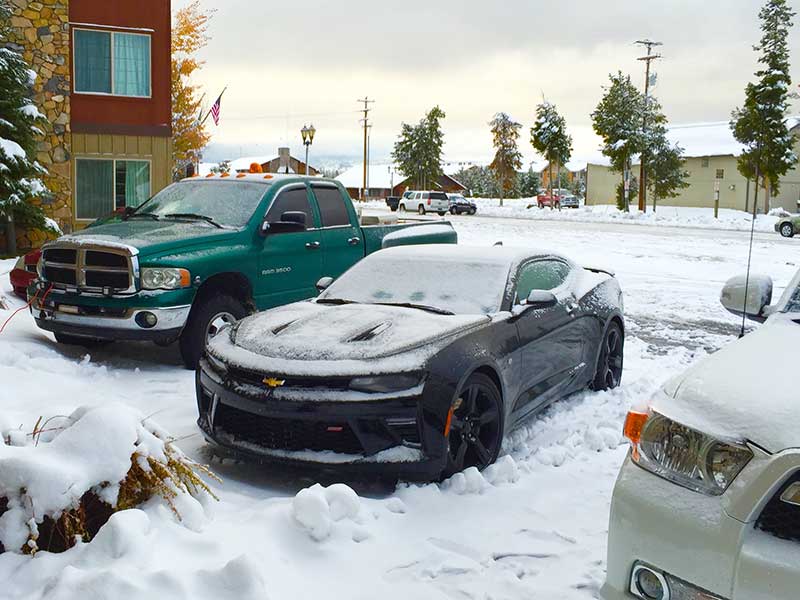 2016-Chevrolet-Camaro-SS-parked-in-snow.jpg