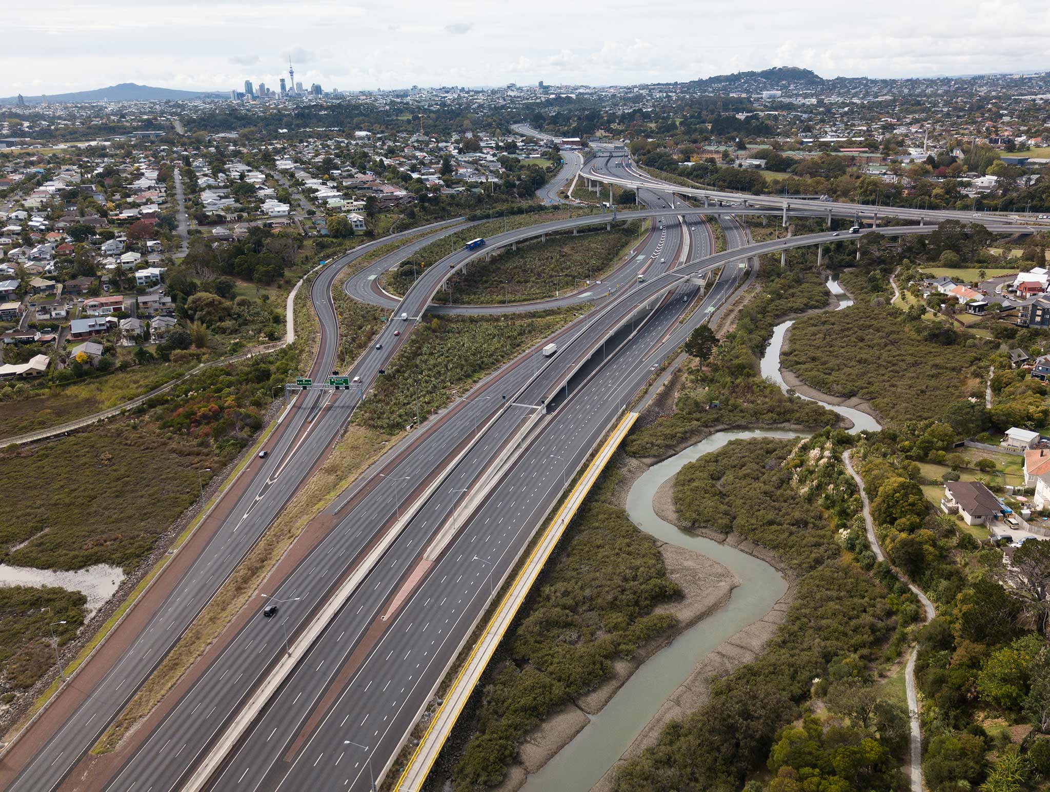 Photo of an aerial view of the motorway, with very few cars on it.
