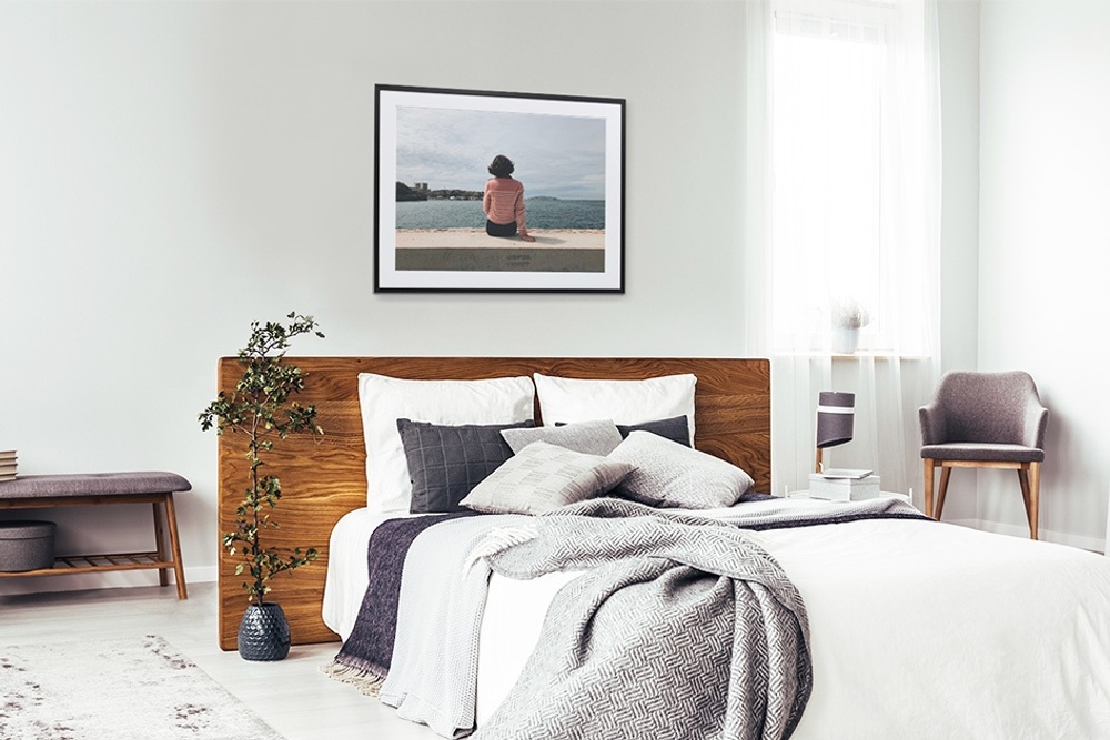 How To Pick Wall Art That S The Right, What Size Canvas Over King Bed