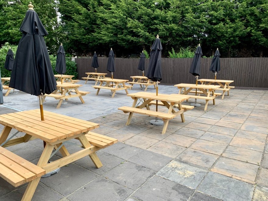 Distinctive Inns additional outdoor seating
