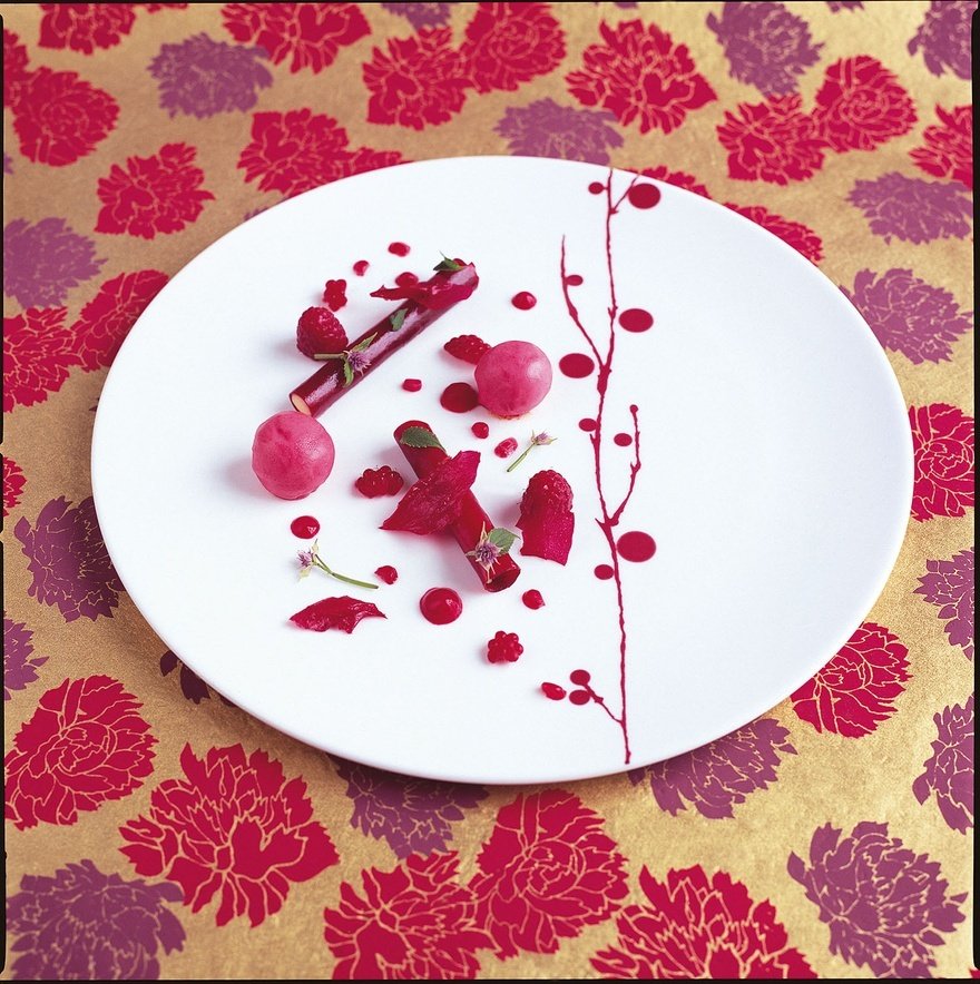 Raspberry cannelloni with anise hyssop cream
